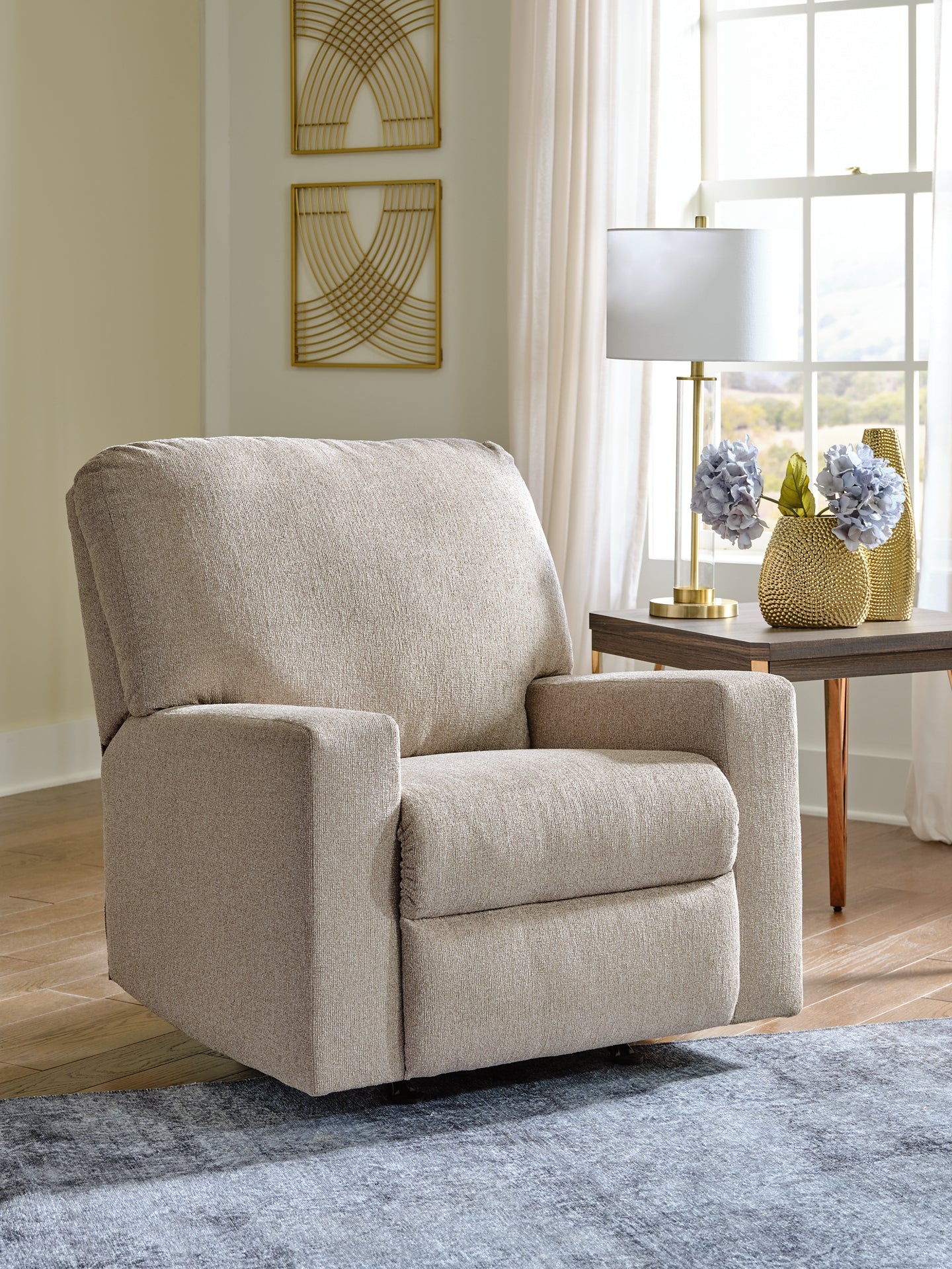 Deltona Rocker Recliner