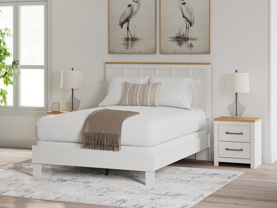 Linnocreek Queen Panel Bed