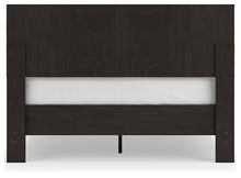 Load image into Gallery viewer, Piperton Queen Panel Headboard with Dresser and 2 Nightstands
