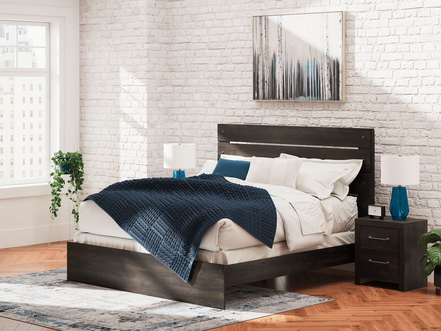 Hollivern  Panel Bed