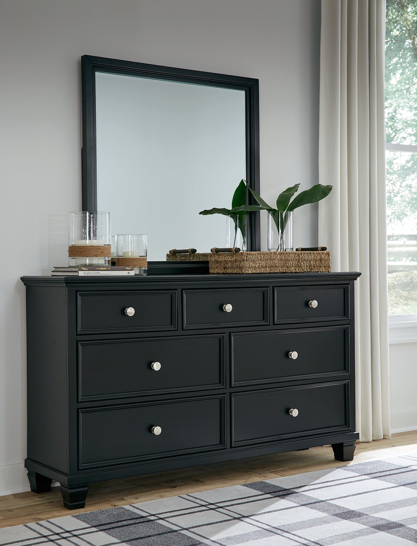 Lanolee King Panel Bed with Mirrored Dresser, Chest and Nightstand